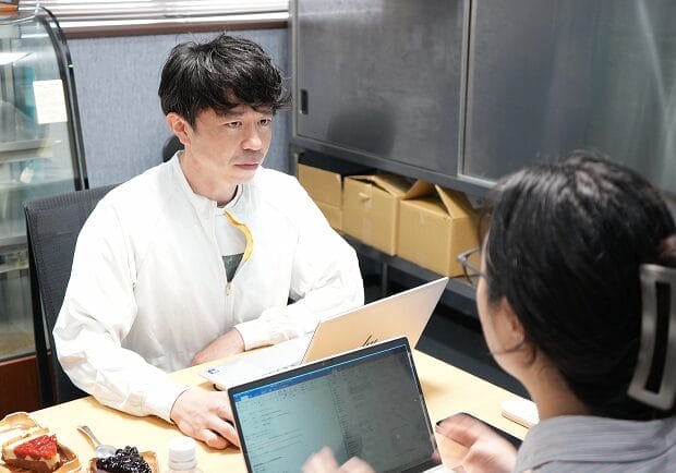 商品企画部の仕事の様子